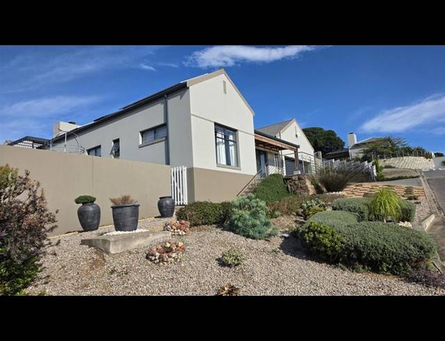 3 BEDROOM HOUSE FOR SALE IN REEBOK